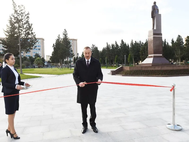 Бакинский Молодежный Центр